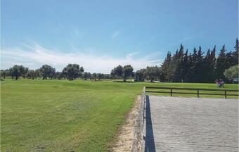 Three-bedroom Holiday Home In Chiclana De La Fronter