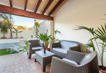 Consell Villa Sleeps 6 With Pool Air Con And Wifi