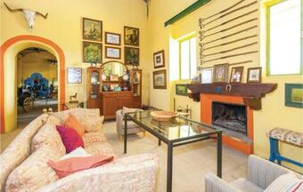 Five-bedroom Holiday Home In Coripe