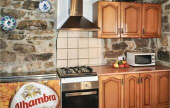 Six-bedroom Holiday Home In Montefrio