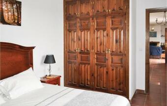 Two-bedroom Apartment In Trevelez