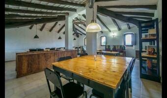 Can Trabal Villa Sleeps 10 With Pool And Air Con