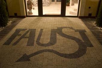 Hostal Pensjonat Faust