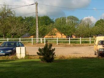 Chalet With 2 Bedrooms In Berville With Enclosed Garden And Wifi