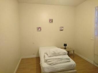 Pretty Villa In Bonny-sur-loire With Garden