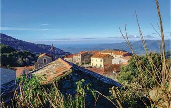 Nice Home In Casalabriva With Wifi And 2 Bedrooms