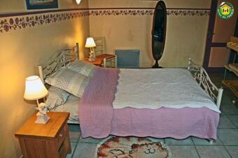 House With 2 Bedrooms In Longvilliers With Terrace And Wifi