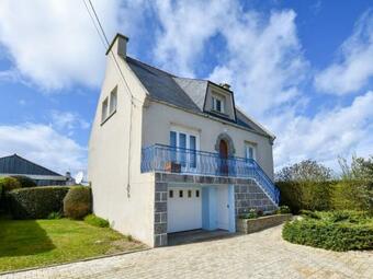 Charming Holiday Home In Brittany Near Beach