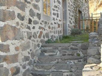 G�te Saint-front, 4 Pi�ces, 6 Personnes - Fr-1-582-267