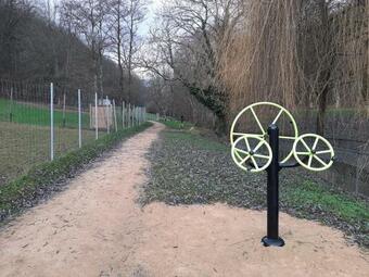 Apartamento Le G�te De La Vall�e Noble