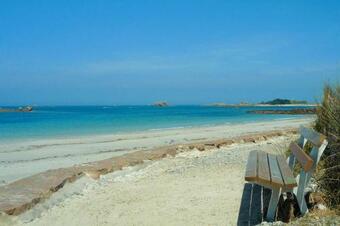 Holiday Home Tr�vou-tr�guignec - Bre02502-f