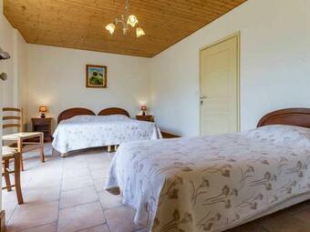 G�te Vieillevigne, 4 Pi�ces, 9 Personnes - Fr-1-306-795