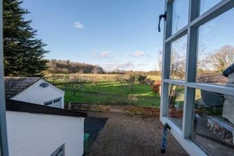 The Coach House Geldeston Air Manage Suffolk