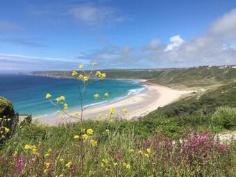 Kitty Unique 60s Caravan