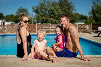 Camping Pods, Carlton Meres Holiday Park