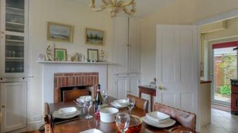 Lynch Cottage