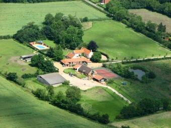 East Green Farm Cottages - The Granary