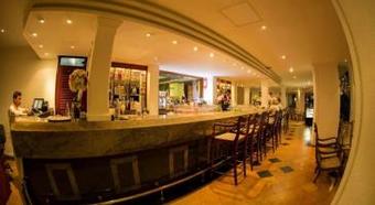 Hotel Mahaweli Reach