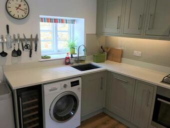 The Annexe, Lower St, West Chinnock