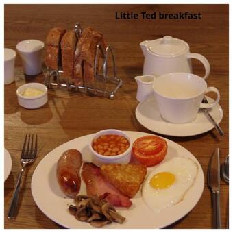 Old Bears Barn Bed And Breakfast