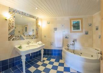 Pigadisanoi Villa Sleeps 8 With Pool Air Con And Wifi