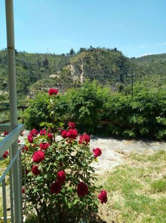 Korinthiakos View Villa