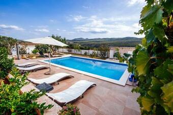 Villa With Pool Sucic
