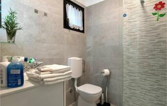 Stunning Home In Barban W/ Outdoor Swimming Pool And 2 Bedrooms