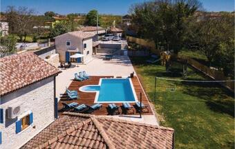 Four-bedroom Holiday Home In Bibici