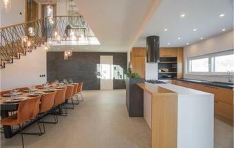 Awesome Home In Dubrava With Jacuzzi, Wifi And Heated Swimming Pool