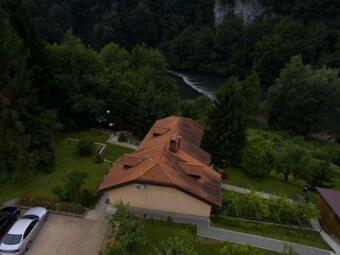 Scenic Holiday Home In Jakovci Netreti?ki Near Fishing River