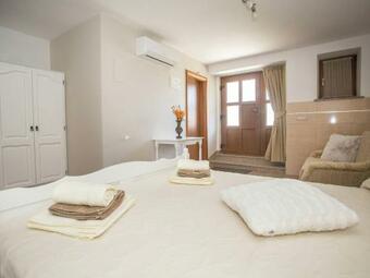 Quaint Holiday Home In Mihatovici Near Sea