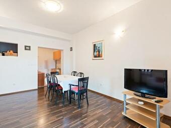 Lovely Holiday Home In Posedarje With Balcony