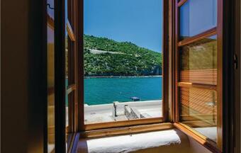 Amazing Apartment In Donje Obuljeno With Wifi And 2 Bedrooms