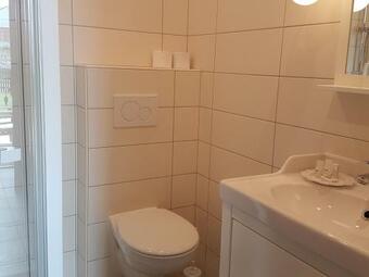 Huber Vend�gh�z