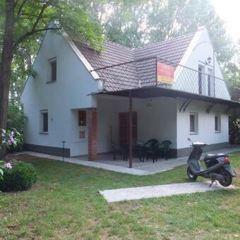 Apartamento T�parti Vend�gh�z