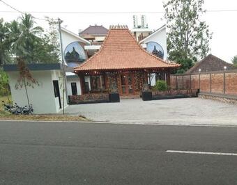 Hotel Griya Bougenville 2