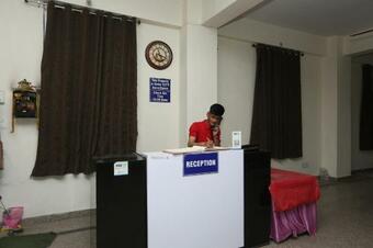 Hotel Oyo 35782 Sunrise Inn Guest House