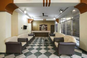 Capital O 65036 Hotel Siddhi Vinayak