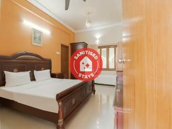 Oyo 79403 Hotel Bommana Residency- Hygiene Ensured
