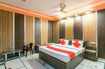 Hotel Collection O 64556 Nimisha Jail Rd