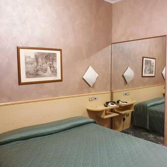 Hotel Paradiso