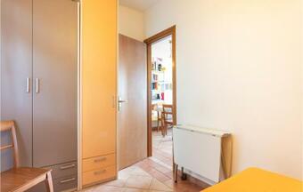 Stunning Apartment In Arbus W/ 2 Bedrooms