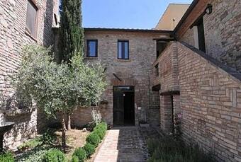 Carpini Villa Sleeps 2 Pool Wifi