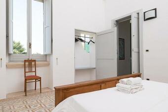 Collepasso Villa Sleeps 13 Pool Air Con Wifi