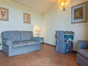 Quaint Holiday Home In Collazzone With Sauna & Whirlpool