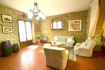 Cortona Villa Sleeps 3 Pool Air Con Wifi