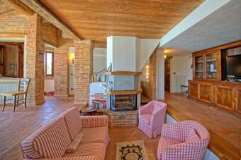 Fonte Del Mazza Villa Sleeps 10 With Pool And Air Con