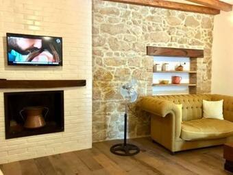 Modern Elegance Suite B&B