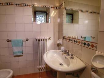 Spacious Holiday Home In Pergine Valdarno With Swimming Pool